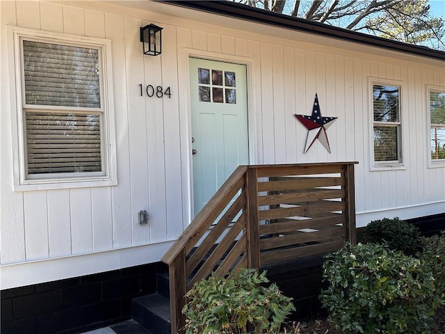 view of property entrance