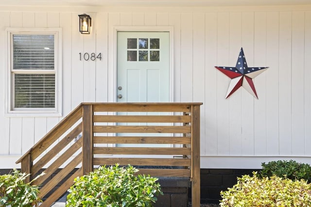 view of property entrance