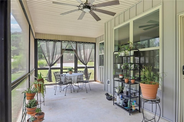 411 Johnson Rd, Locust Grove, GA 30248 - sunroom featuring a ceiling fan and outdoor dining area