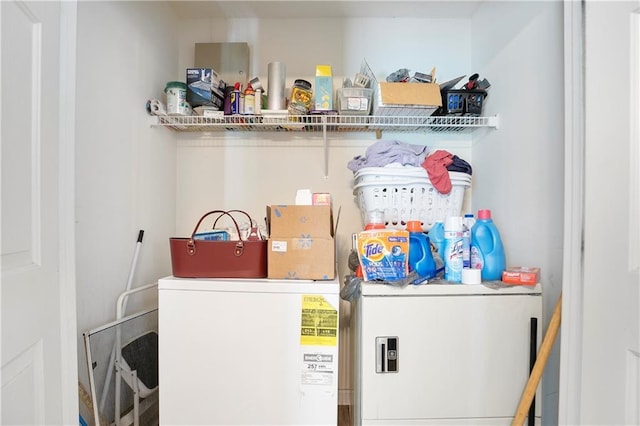 3405 Spring Chase Ln, Ellenwood, GA 30294 - laundry area featuring separate washer and dryer