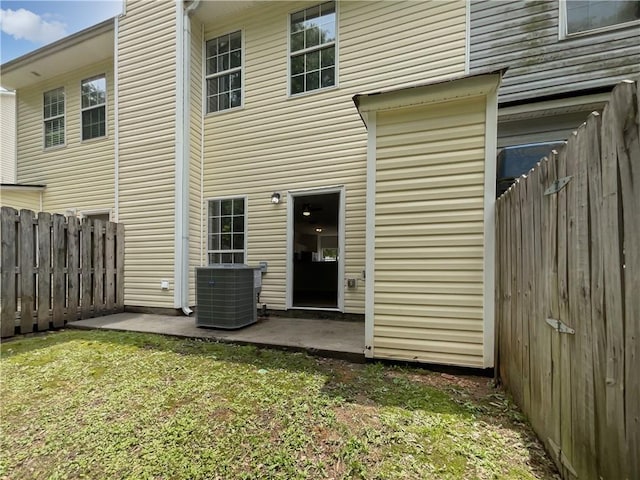 25 Timber Ridge Dr, Cartersville, GA 30121 - rear view of house featuring central AC and a patio