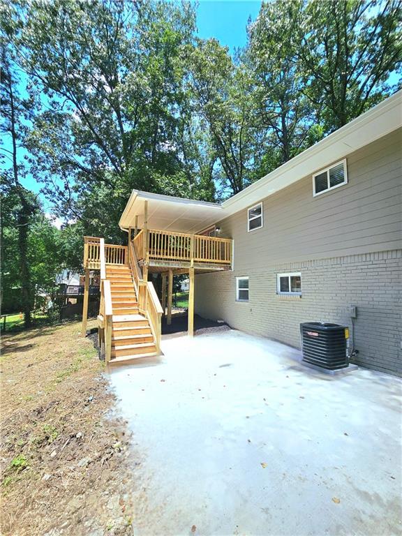 6965 Kimberland Gardens Ln, Lithonia, GA 30058