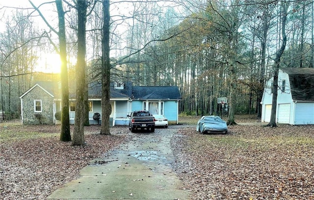 view of front of home featuring a garage