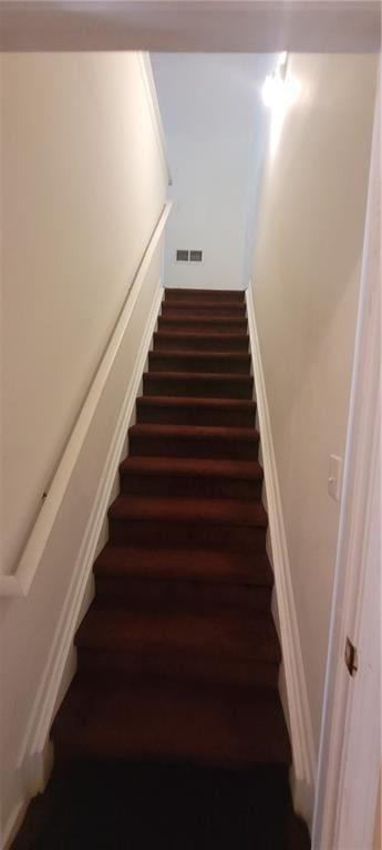 2703 Hillvale Cove Dr, Lithonia, GA 30058 - view of stairway