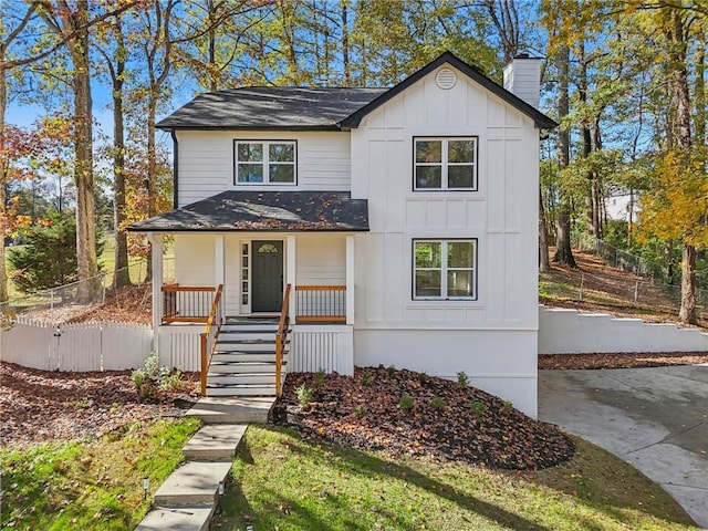 view of front of house featuring covered porch