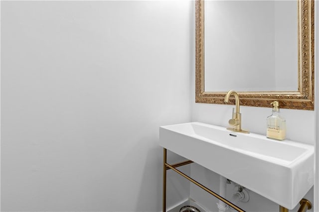 108 Vinings Forest Cir SE, Smyrna, GA 30080 - bathroom with a sink