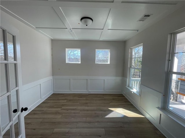 spare room featuring dark hardwood / wood-style floors