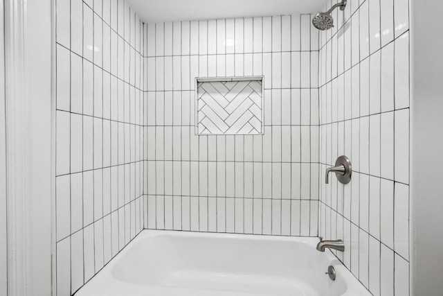 6851 Roswell Rd Unit N-20, Sandy Springs, GA 30328 - full bath featuring bathing tub / shower combination