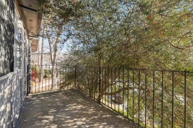 6851 Roswell Rd Unit N-20, Sandy Springs, GA 30328 - view of balcony