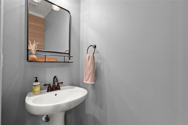 2303 Waters Edge Trl, Roswell, GA 30075 - bathroom with a sink