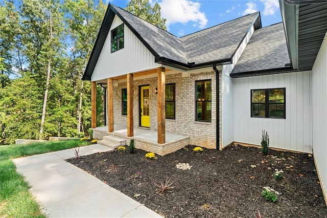 view of front of house with a porch