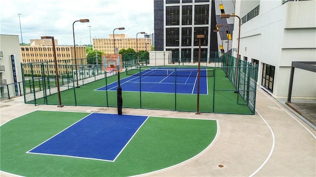 1280 W Peachtree St NW Unit 4003, Atlanta, GA 30309 - view of basketball court with community basketball court and a tennis court