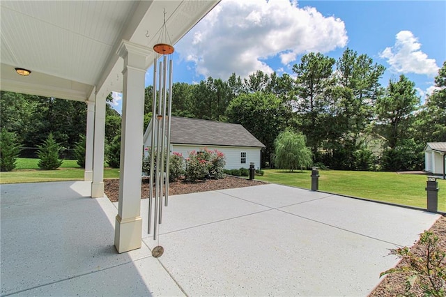 409 Glenn Trl, Winder, GA 30680 - view of patio / terrace with view of scattered trees