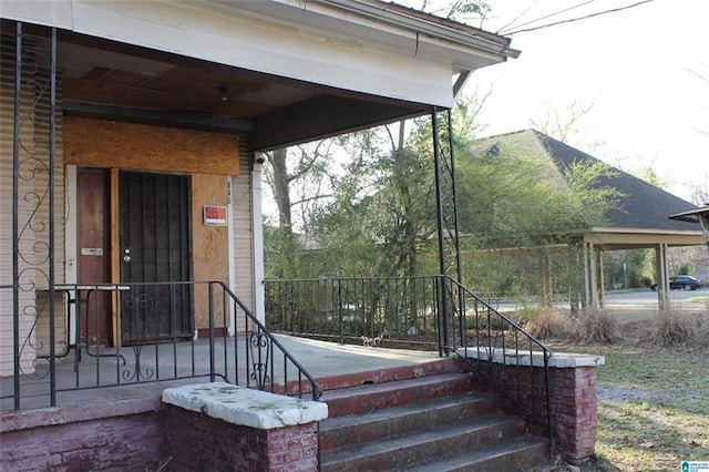 124 61st St S, Birmingham, AL 35212 - entrance to property