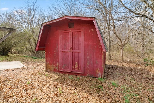 view of outbuilding