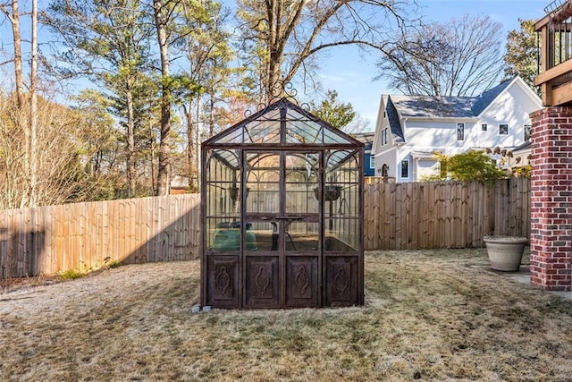 view of outdoor structure with a yard