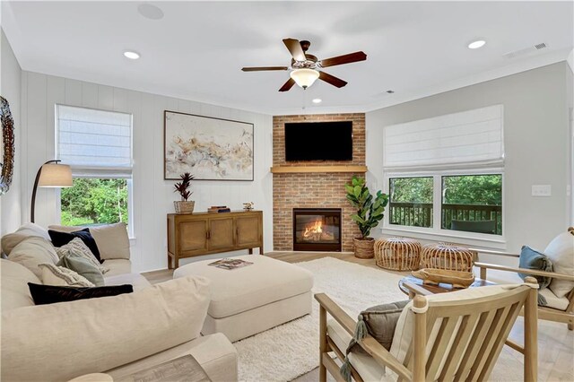 dining area featuring light hardwood / wood-style floors and a notable chandelier