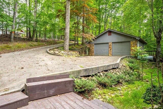 193 Alm Ln, Ellijay, GA 30540 - view of yard featuring a detached garage and an outdoor structure