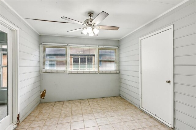 unfurnished sunroom with healthy amount of natural light
