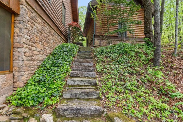 852 Black Bear Den Rd, Clayton, GA 30525 - view of deck