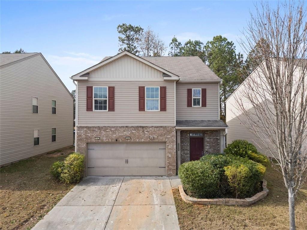 view of front of house with a garage