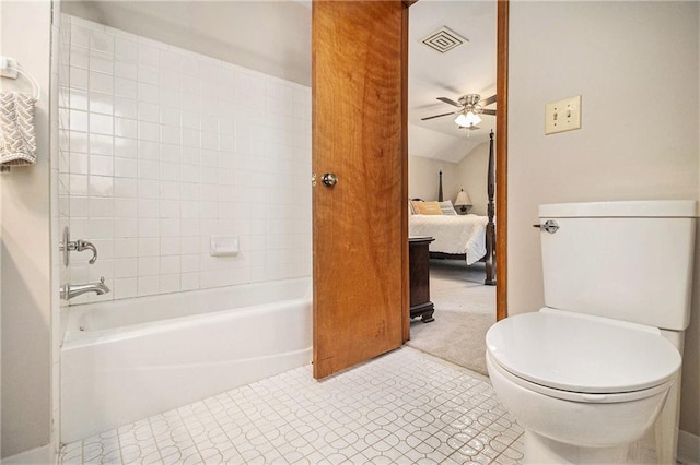 ensuite bathroom featuring a ceiling fan, visible vents, connected bathroom, and toilet