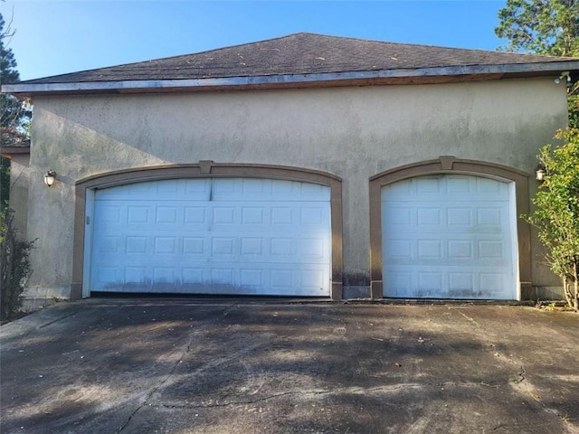 164 Mcclain Cir, Macon, GA 31216 - view of garage