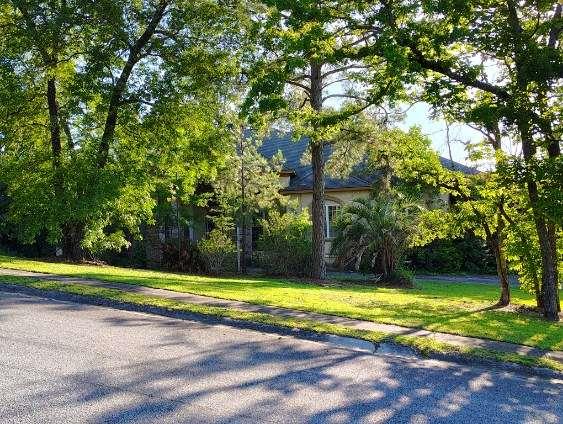 164 Mcclain Cir, Macon, GA 31216 - view of front facade featuring a front lawn