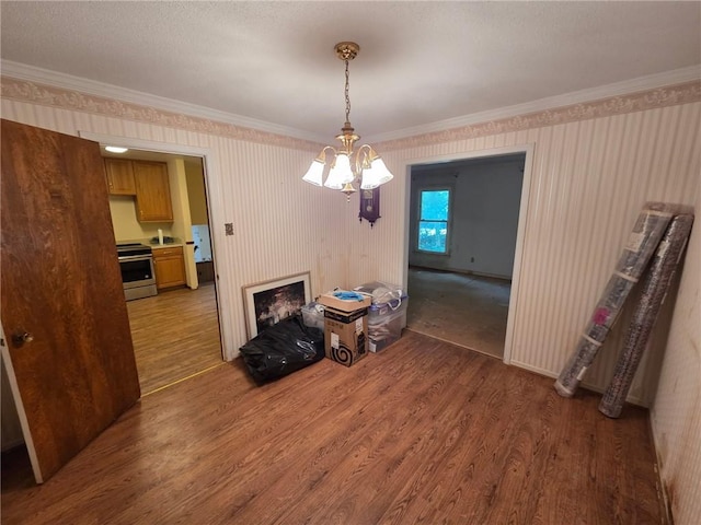 3400 Elm Creek Dr NW, Marietta, GA 30064 - dining room featuring light wood finished floors, ornamental molding, and a chandelier