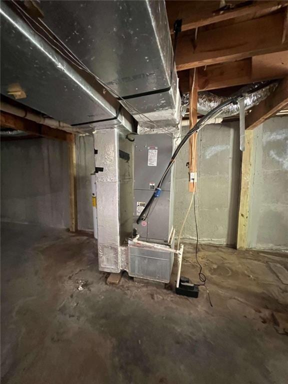 view of unfinished basement