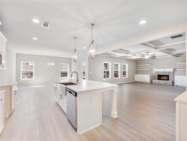 spare room with vaulted ceiling, ceiling fan, and carpet flooring