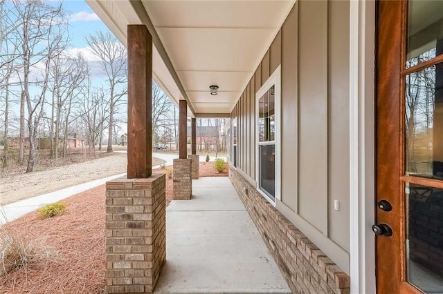 view of patio / terrace with a porch