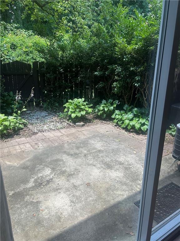 1810 Ashborough Rd SE Unit G, Marietta, GA 30067 - view of patio
