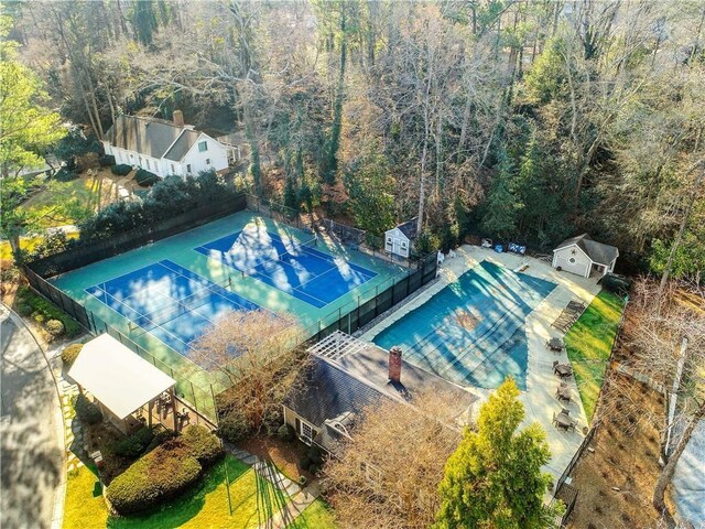 2580 Hyde Manor Dr, Atlanta, GA 30327 - aerial view of property and surrounding area with a heavily wooded area