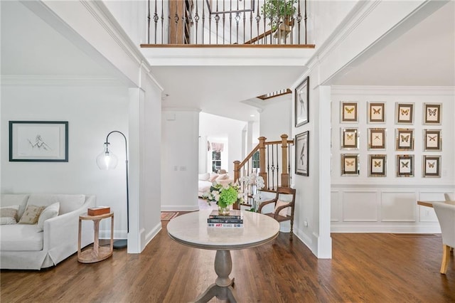 6219 Creekstone Path, Cumming, GA 30041 - foyer entrance featuring stairs, wood finished floors, plenty of natural light, a towering ceiling, and baseboards