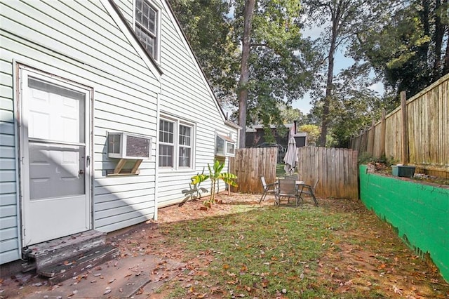 view of yard with a patio area