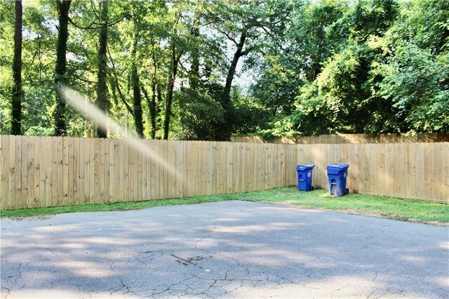1191 Hampton Way NE, Atlanta, GA 30324 - view of patio / terrace