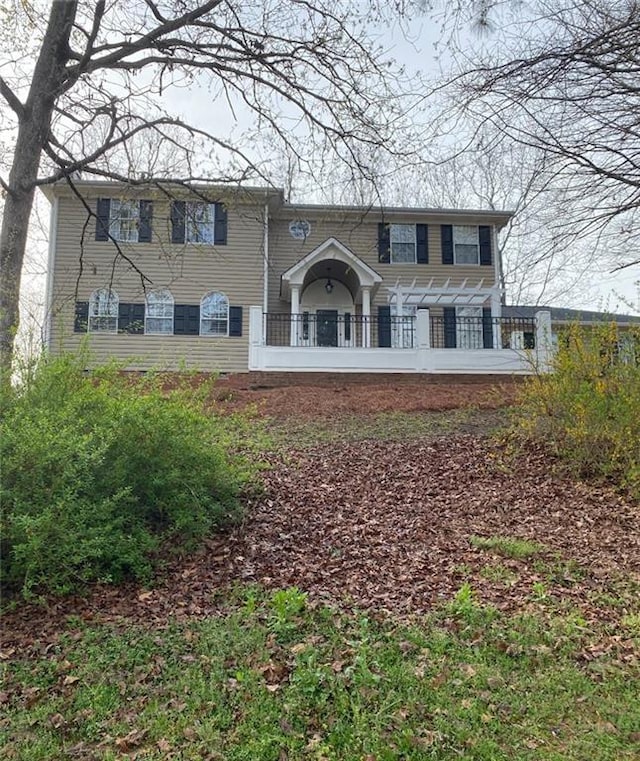 view of front facade