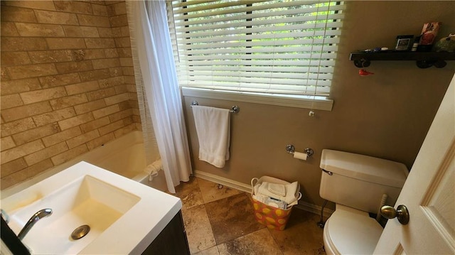 1171 Goodwin Rd NE, Atlanta, GA 30324 - full bath with plenty of natural light, shower / tub combo, and vanity