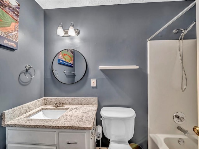 555 Creekwood Xing, Roswell, GA 30076 - full bath with toilet, tub / shower combination, and vanity