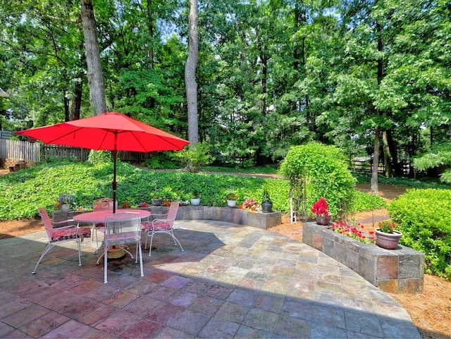 750 Whitehall Way, Roswell, GA 30076 - view of patio / terrace featuring outdoor dining space