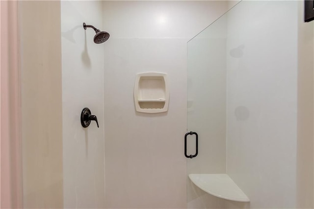 1485 Rolling Links Dr, Alpharetta, GA 30004 - full bath featuring a stall shower