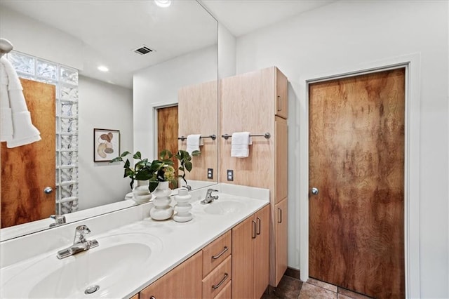 1344 Fernwood Cir NE, Brookhaven, GA 30319 - full bathroom featuring double vanity and recessed lighting