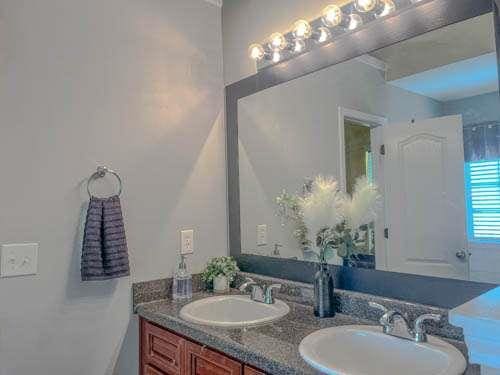 1127 Oak Hollow Ct, Hampton, GA 30228 - full bath with double vanity