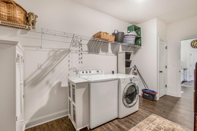 594 Maner Rd, Rockmart, GA 30153 - laundry area featuring separate washer and dryer, dark wood finished floors, and baseboards