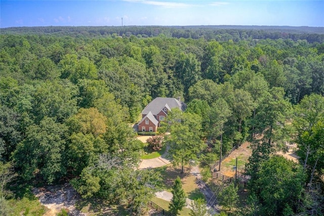 bird's eye view with a view of trees