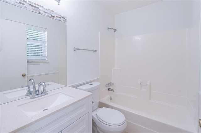 4307 Windward Ln, Norcross, GA 30093 - full bath featuring shower / tub combination and vanity