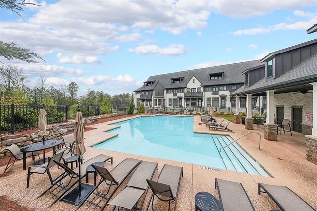 6626 Sterling Dr, Sandy Springs, GA 30328 - community pool featuring a patio area