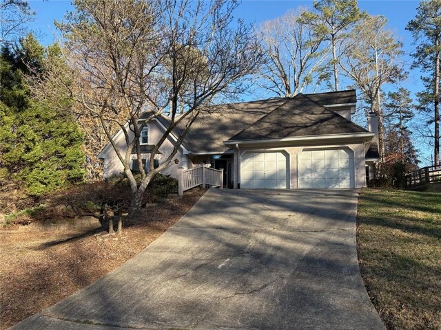 view of front facade with a garage