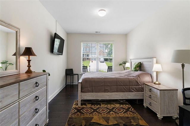 17 Twelve Oaks Dr SE, Cartersville, GA 30120 - bedroom with dark wood finished floors and baseboards